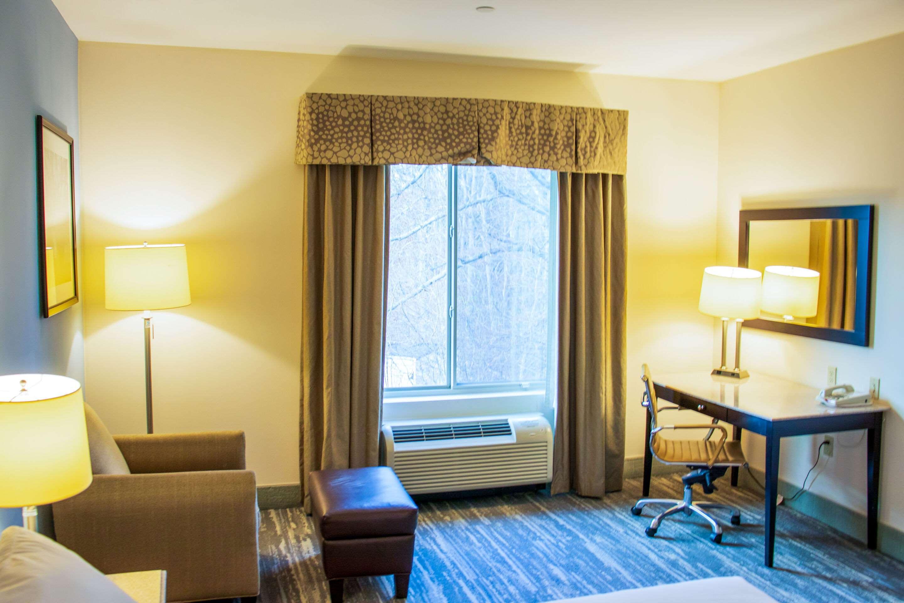 Comfort Inn & Suites Plainville-Foxboro 외부 사진
