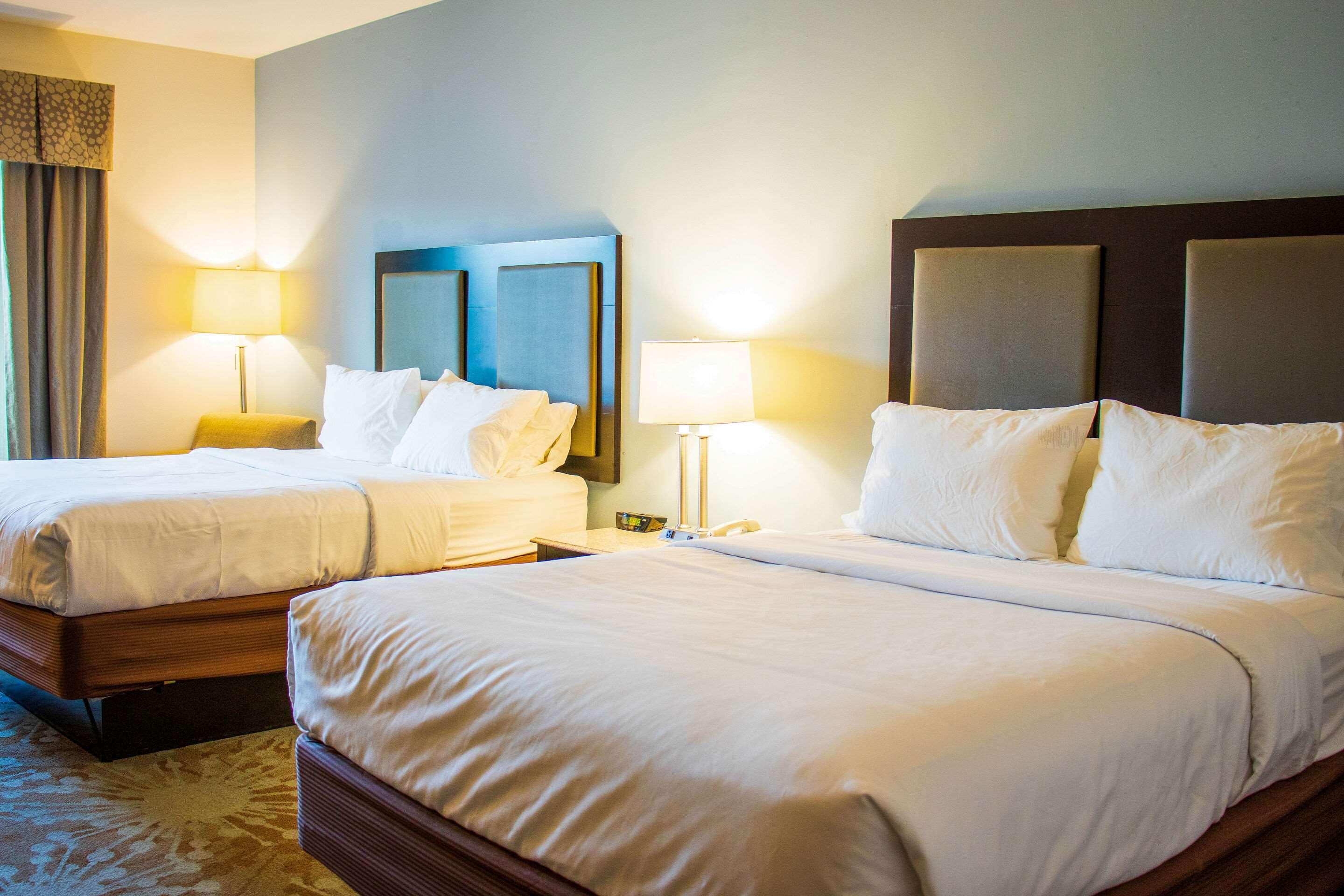 Comfort Inn & Suites Plainville-Foxboro 외부 사진