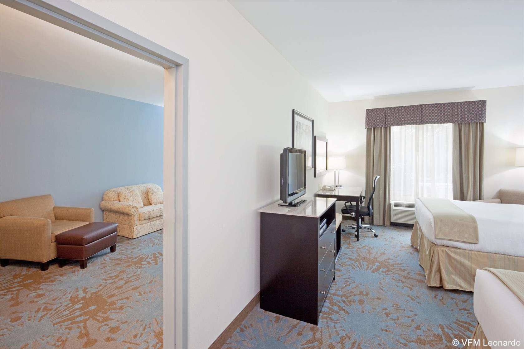 Comfort Inn & Suites Plainville-Foxboro 외부 사진