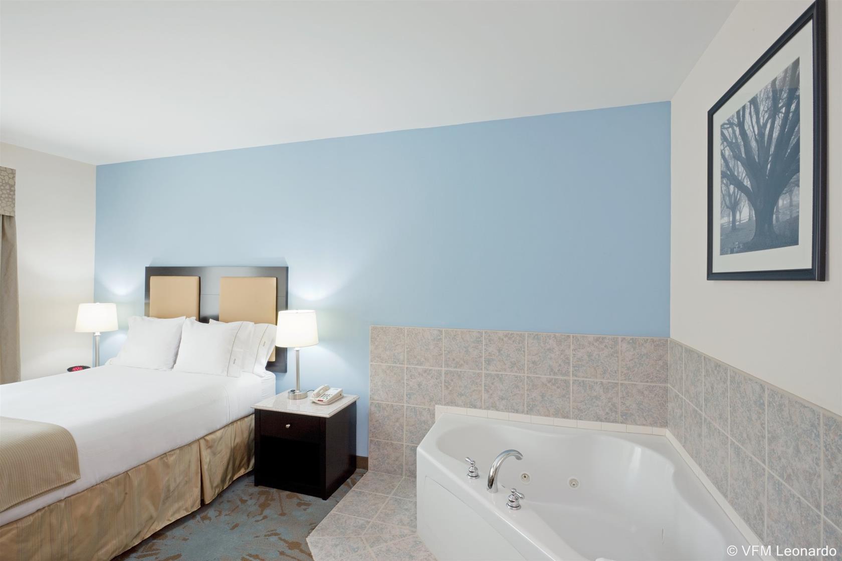 Comfort Inn & Suites Plainville-Foxboro 외부 사진