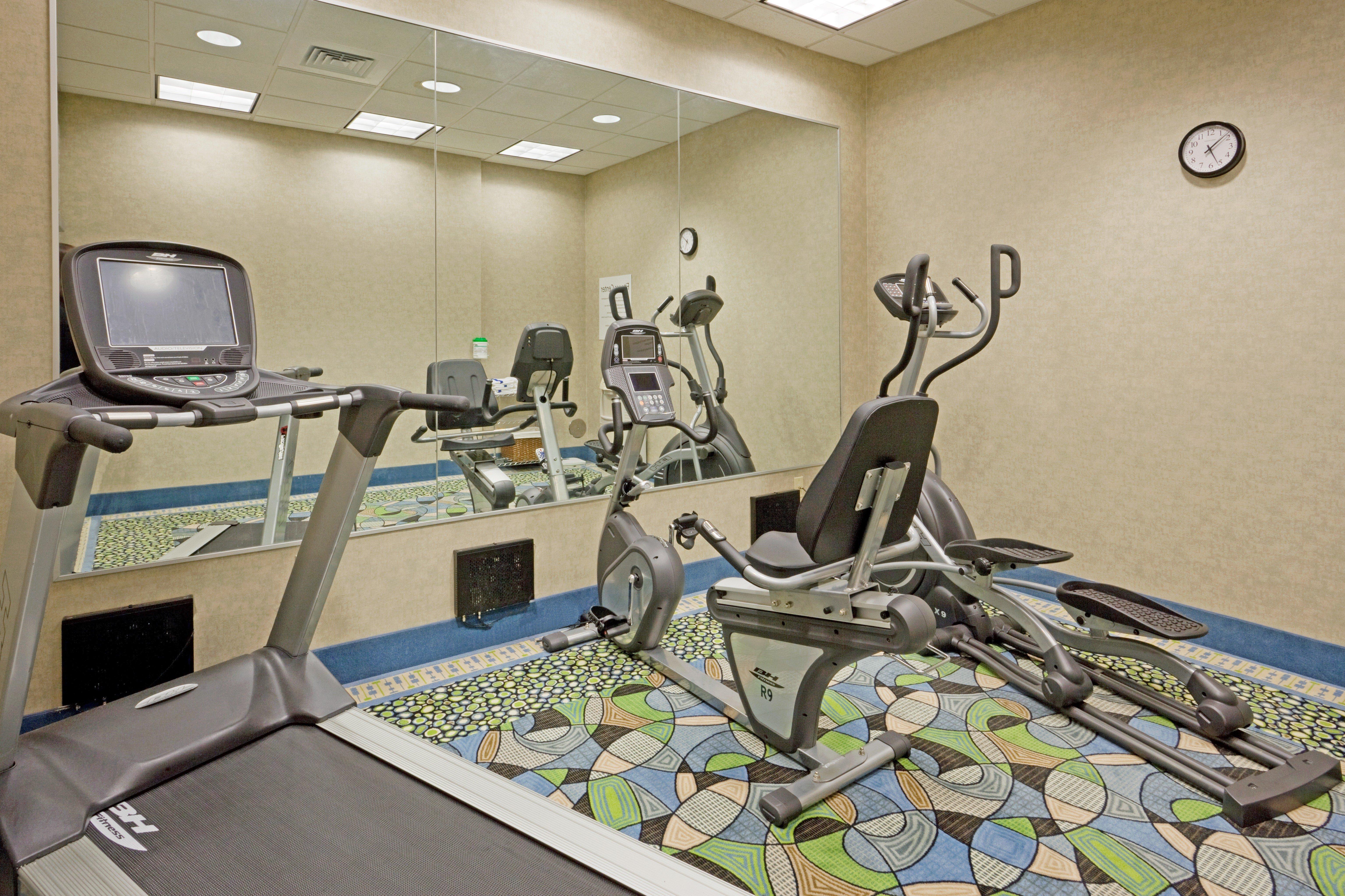 Comfort Inn & Suites Plainville-Foxboro 외부 사진