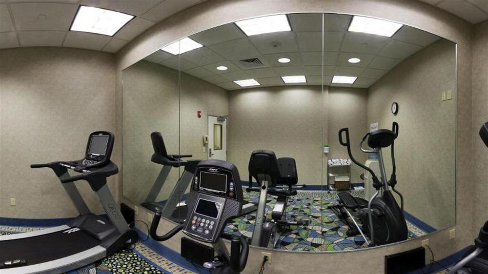 Comfort Inn & Suites Plainville-Foxboro 외부 사진